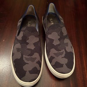 EUC Rothy’s Gray Camo Slip on Sneakers 8.5